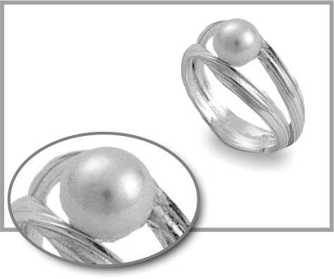 Pearl-set Ring